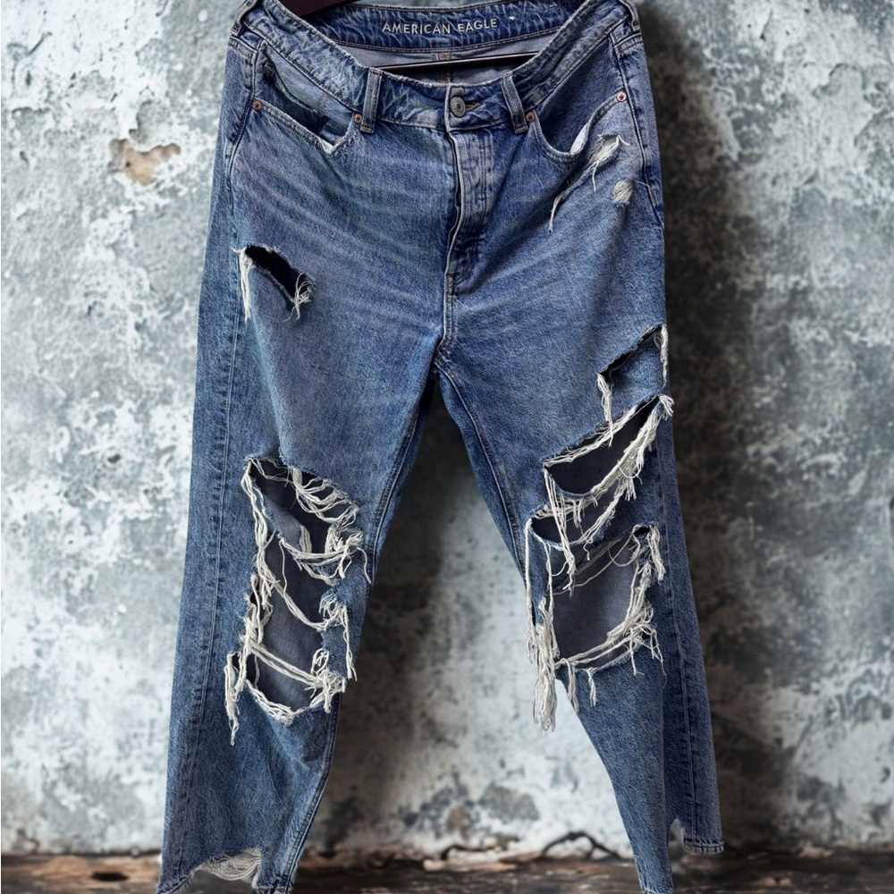 American Eagle Outfitters Women’s Ripped Denim “Tom Girl” Jeans